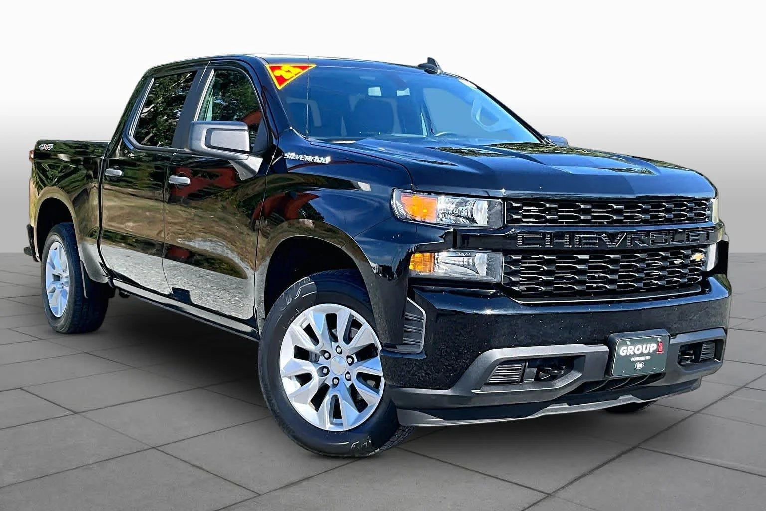 Used 2022 Black Chevrolet Custom image 3