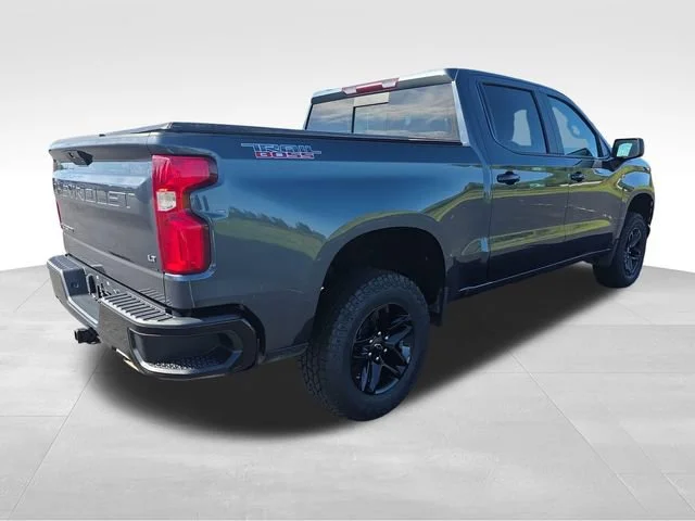 Used 2021 SHADOW GRAY METALLIC Chevrolet LT Trail Boss image 6