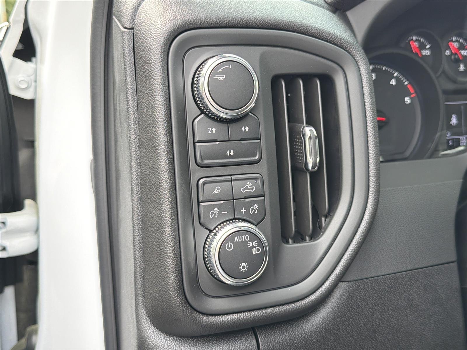 2026 GMC Sierra 3500HD Pro - Photo 32