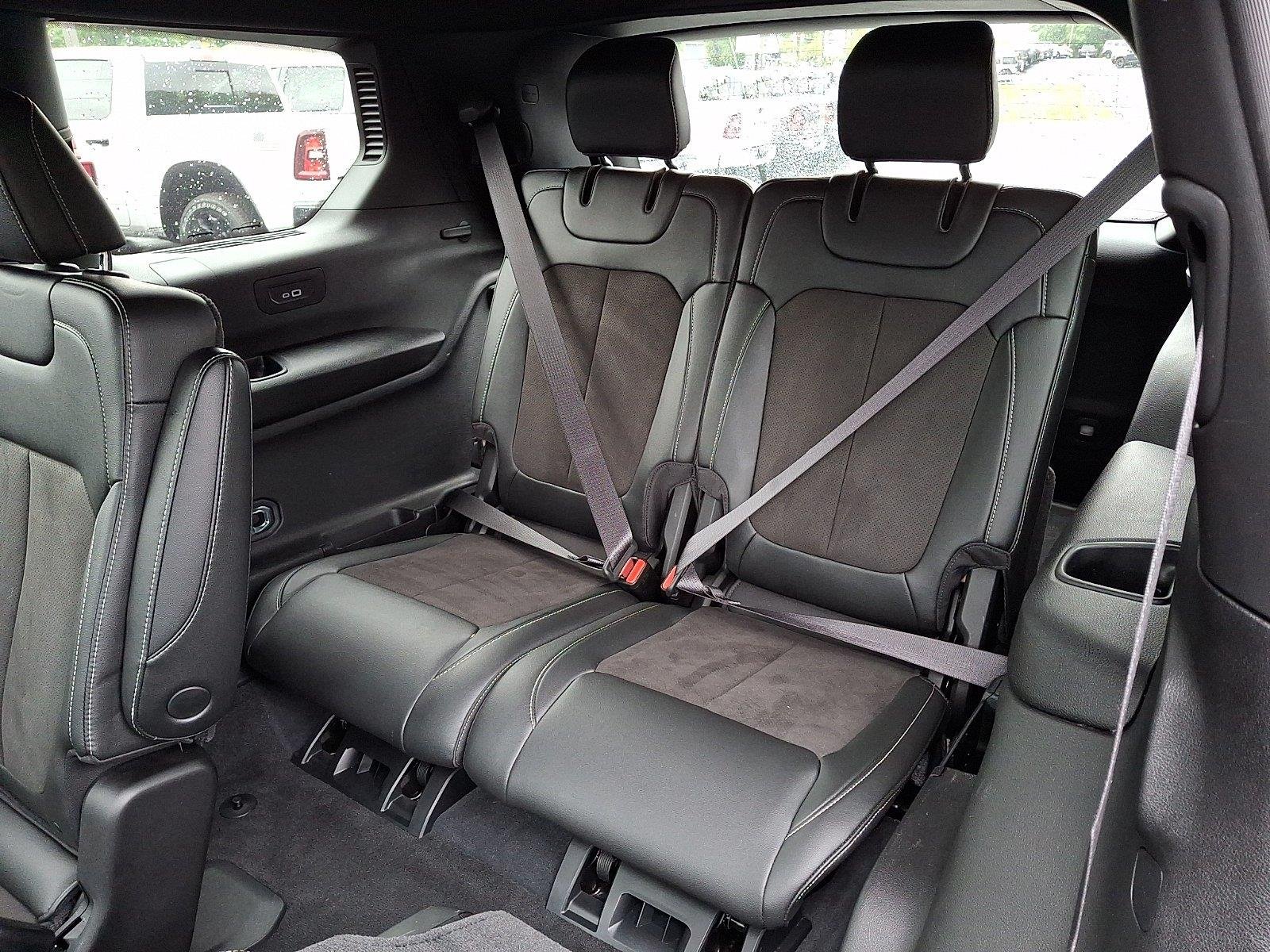 Used 2023 Diamond Black Crystal Pearlcoat Jeep Altitude X image 11