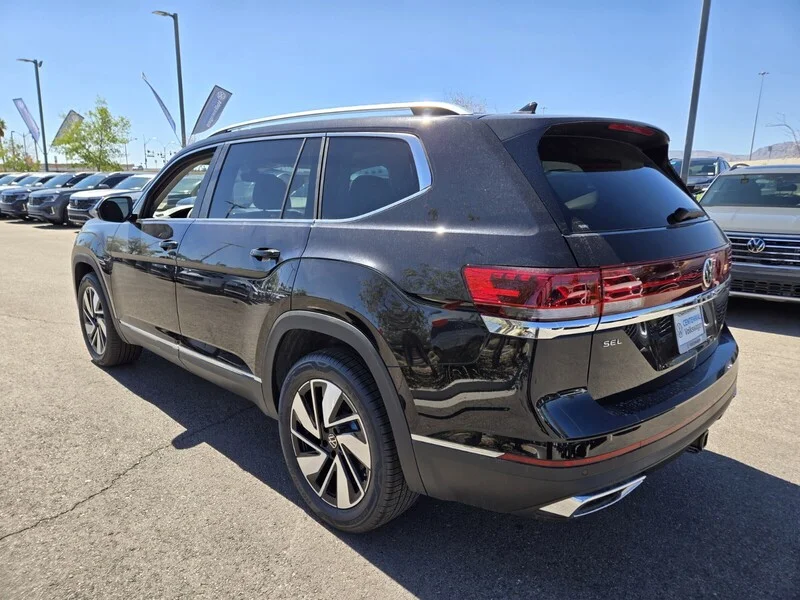 New 2026 Black Volkswagen 2.0T SEL image 3