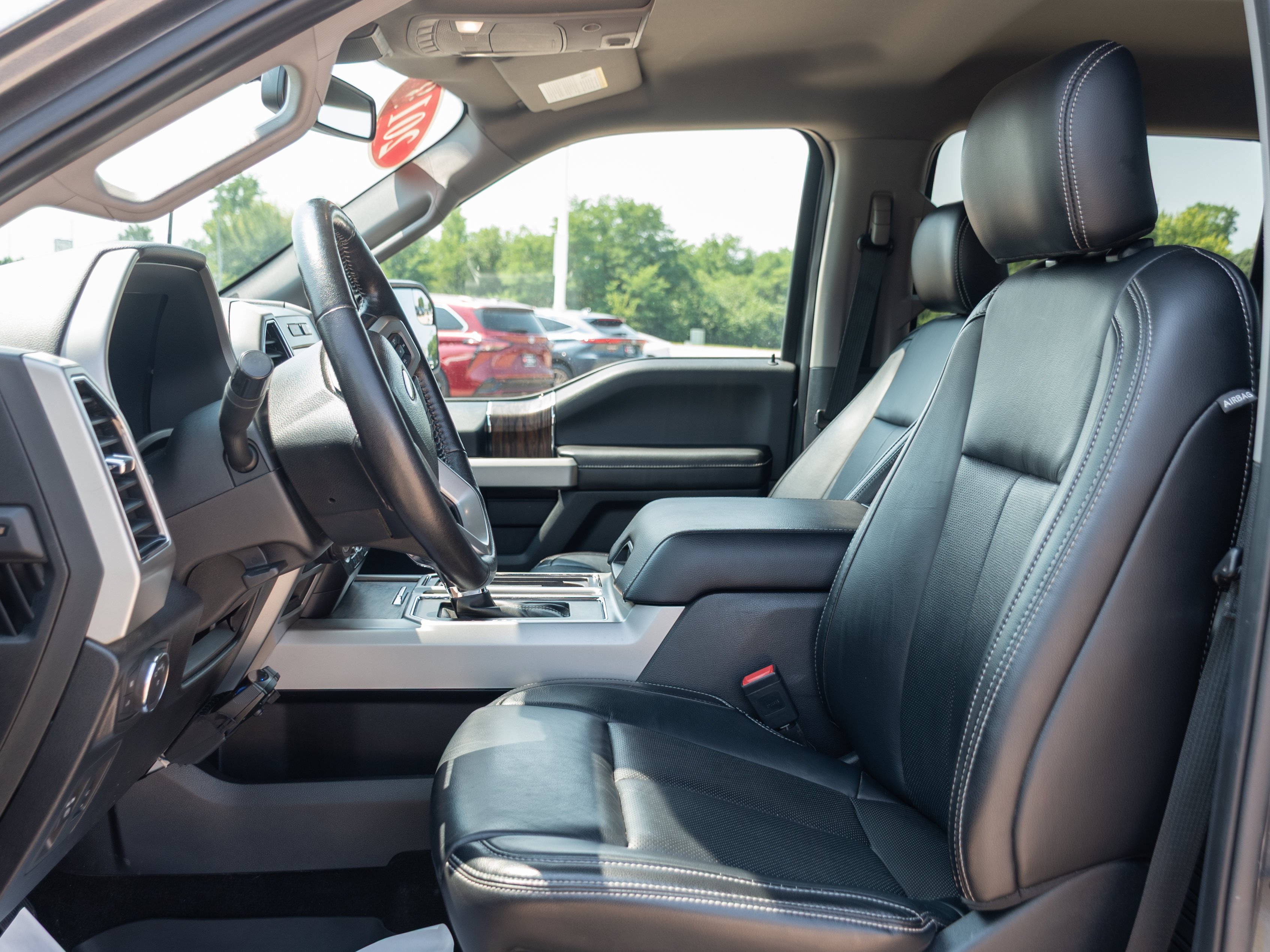 Used 2019 Gray Ford Lariat 4X4 image 8