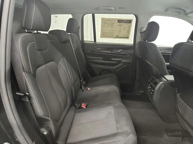 Used 2024 Black Jeep Laredo image 27