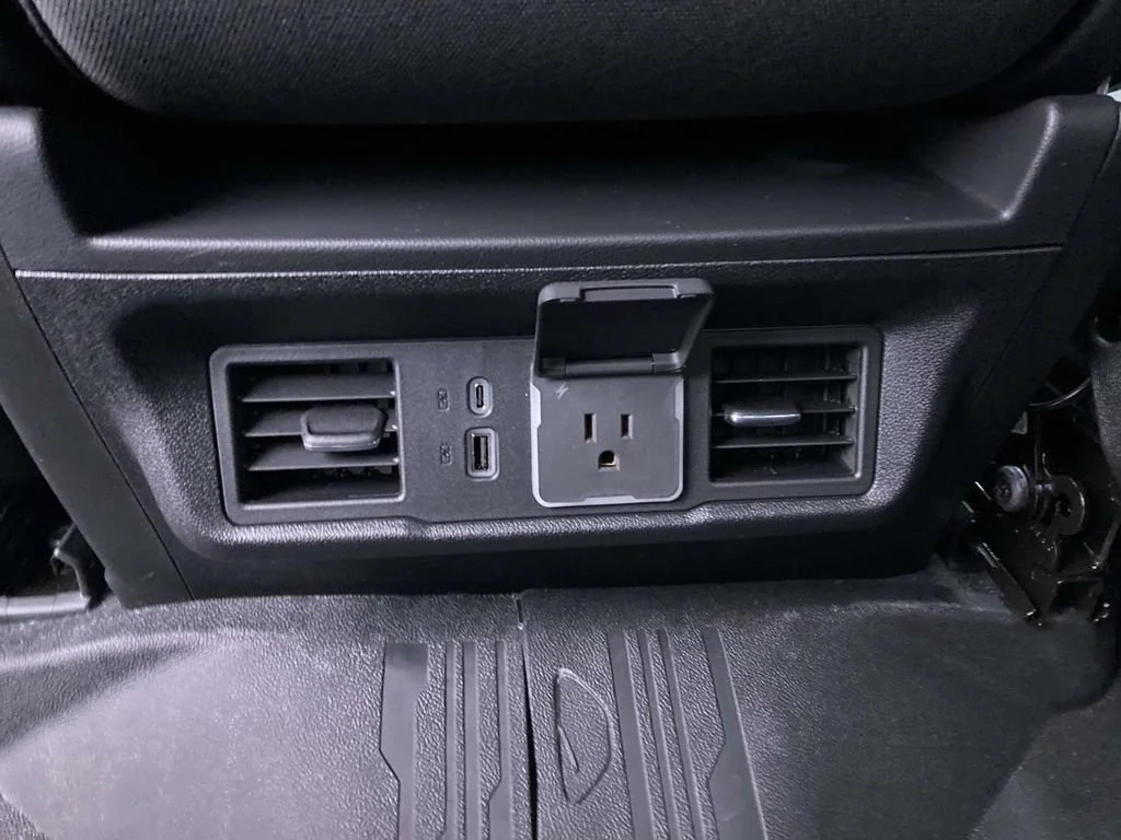 New 2026 Sterling Metallic GMC Elevation image 14