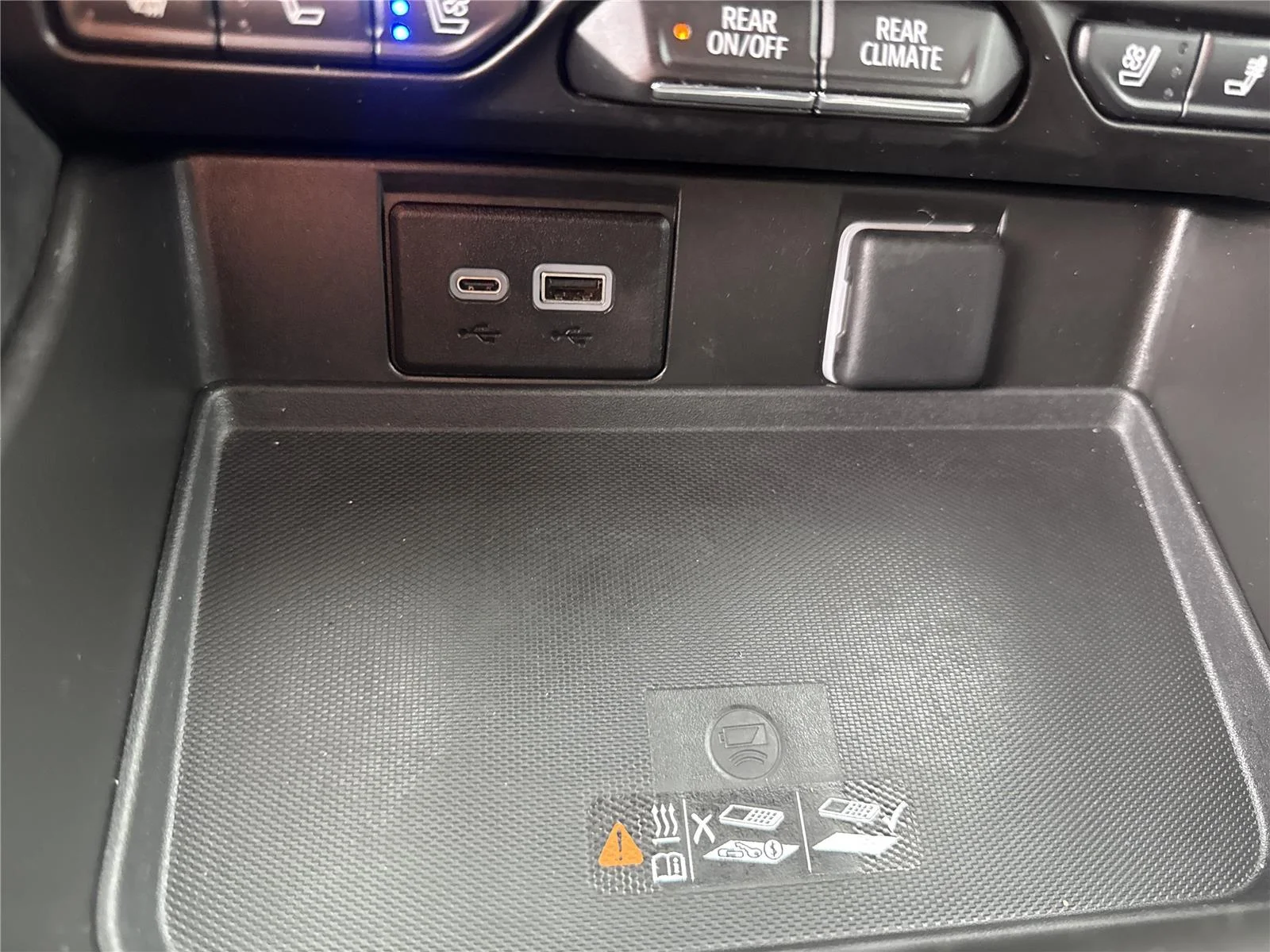 Used 2024 Black Chevrolet Premier image 28