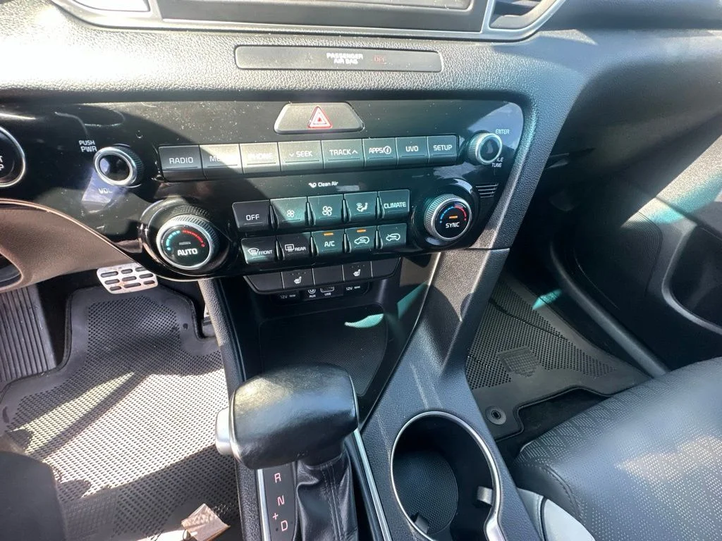 Used 2019 Red Kia EX image 16