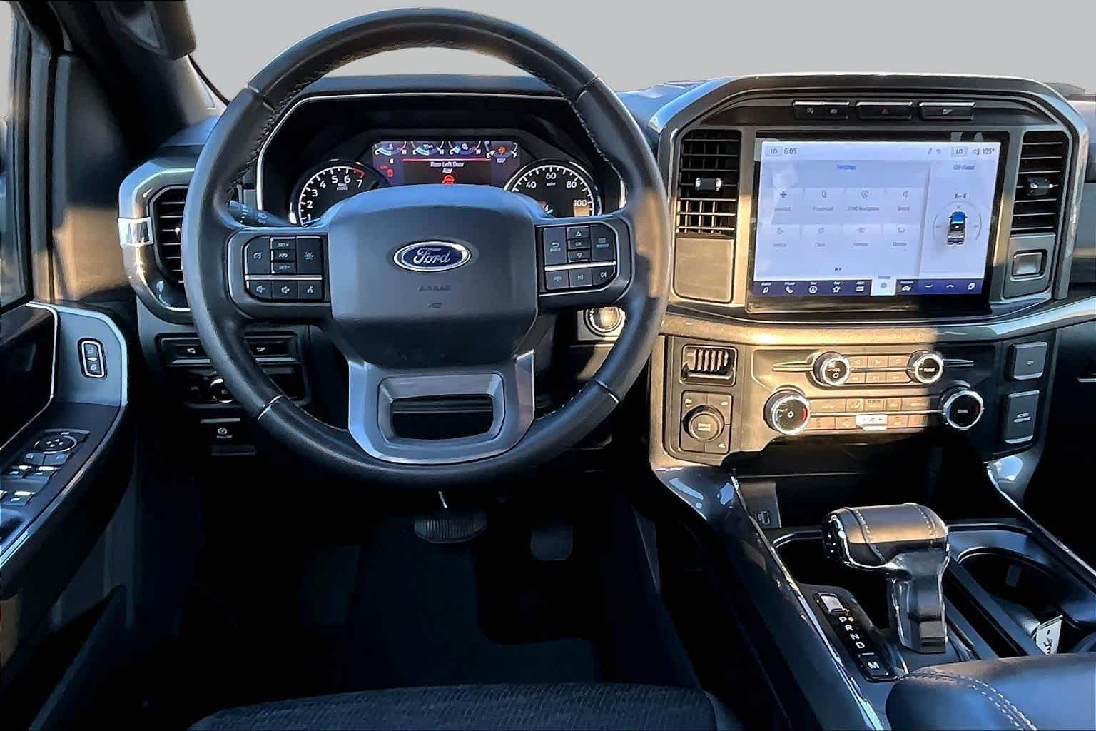 Used 2023 Oxford White Ford XLT image 6