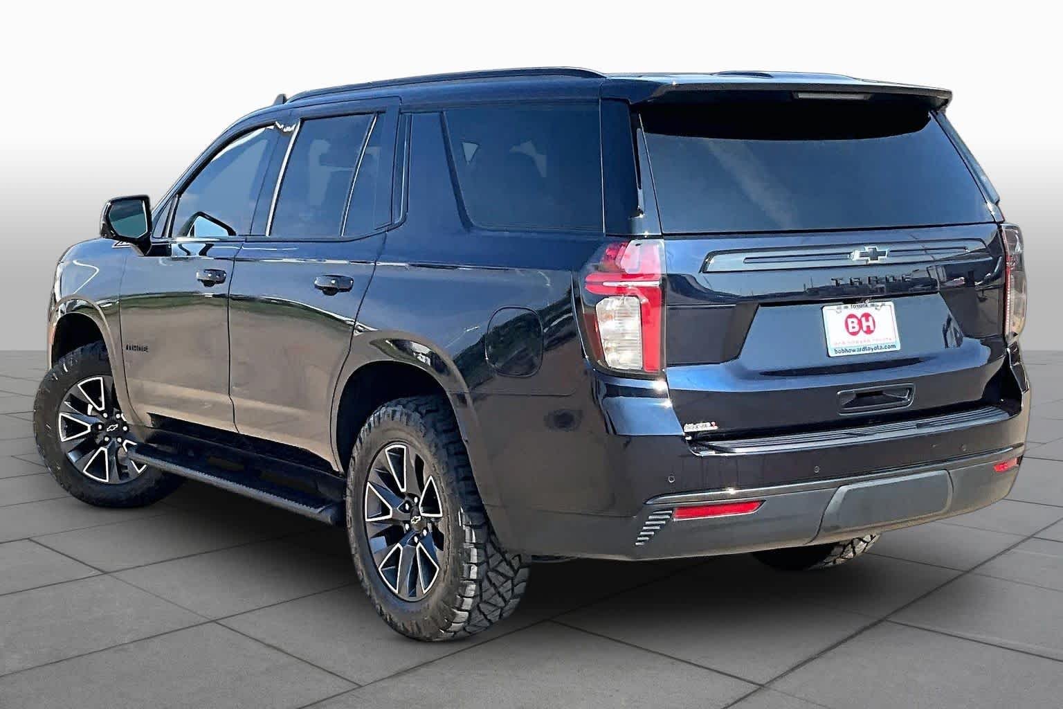 Used 2021 Midnight Blue Metallic Chevrolet Z71 image 23