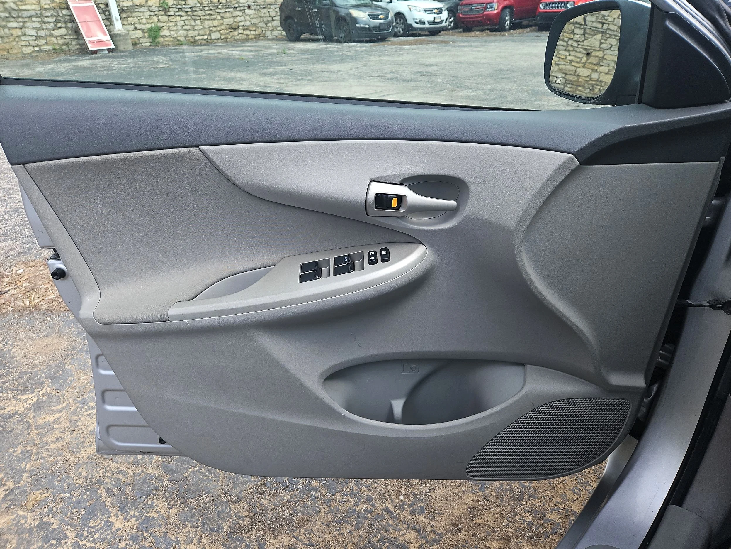 Used 2010 Classic Silver Metal Toyota LE 4-Speed AT image 12