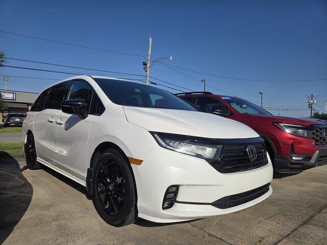 Used 2024 Platinum White Pearl Honda Sport image 3