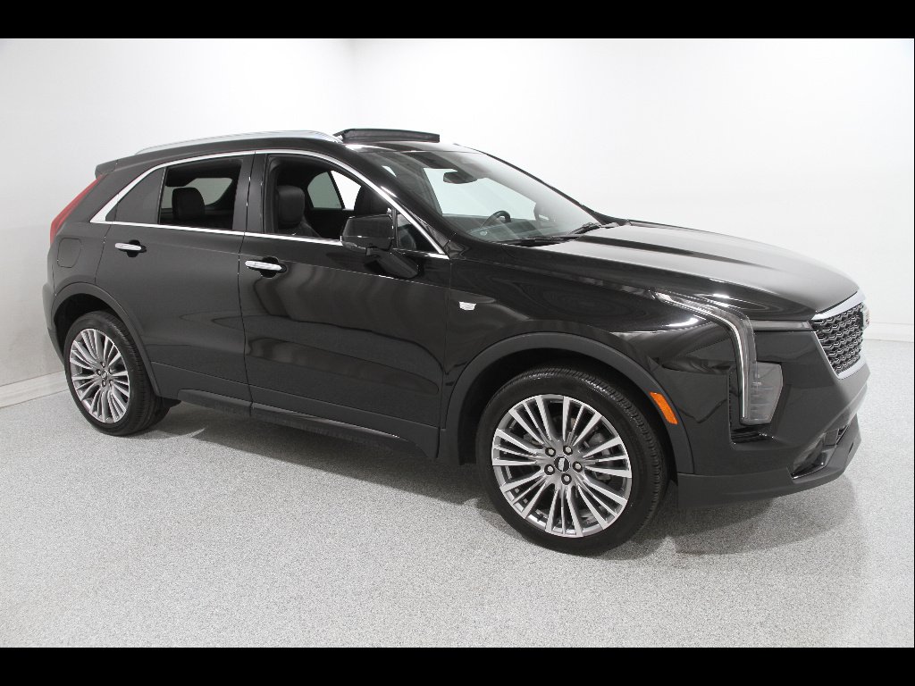 2024 Cadillac XT4 Premium Luxury AWD's photo