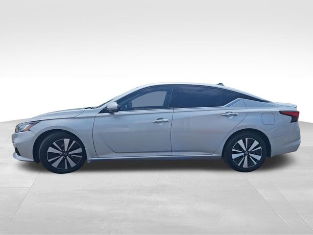 Used 2022 Silver Nissan 2.5 SL image 5