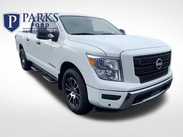 2024 Nissan Titan SV