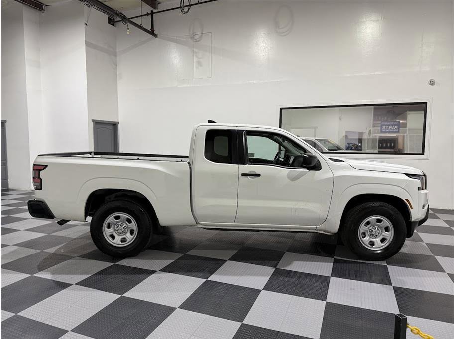 2023 Nissan Frontier S photo 4