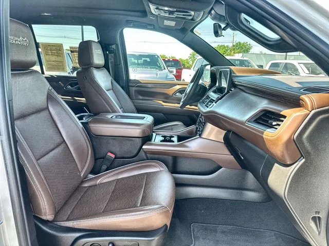 Used 2024 White Chevrolet High Country image 26