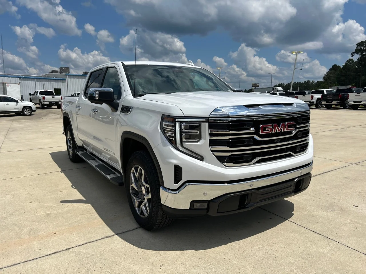 New 2026 Summit White GMC SLT image 2