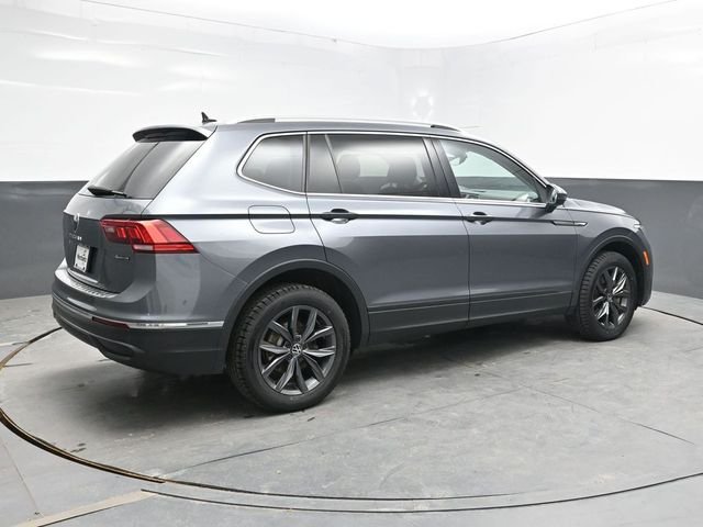 Used 2022 Gray Volkswagen 2.0T SE image 7