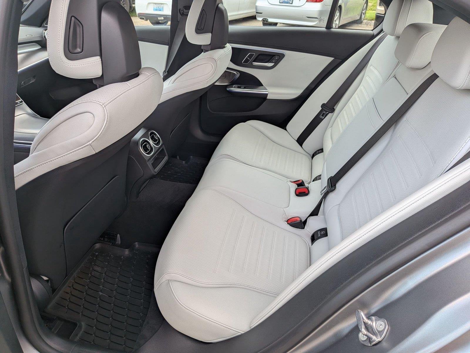 Used 2023 MANUFAKTUR Selenite Grey Magno Mercedes-Benz C 300 image 31