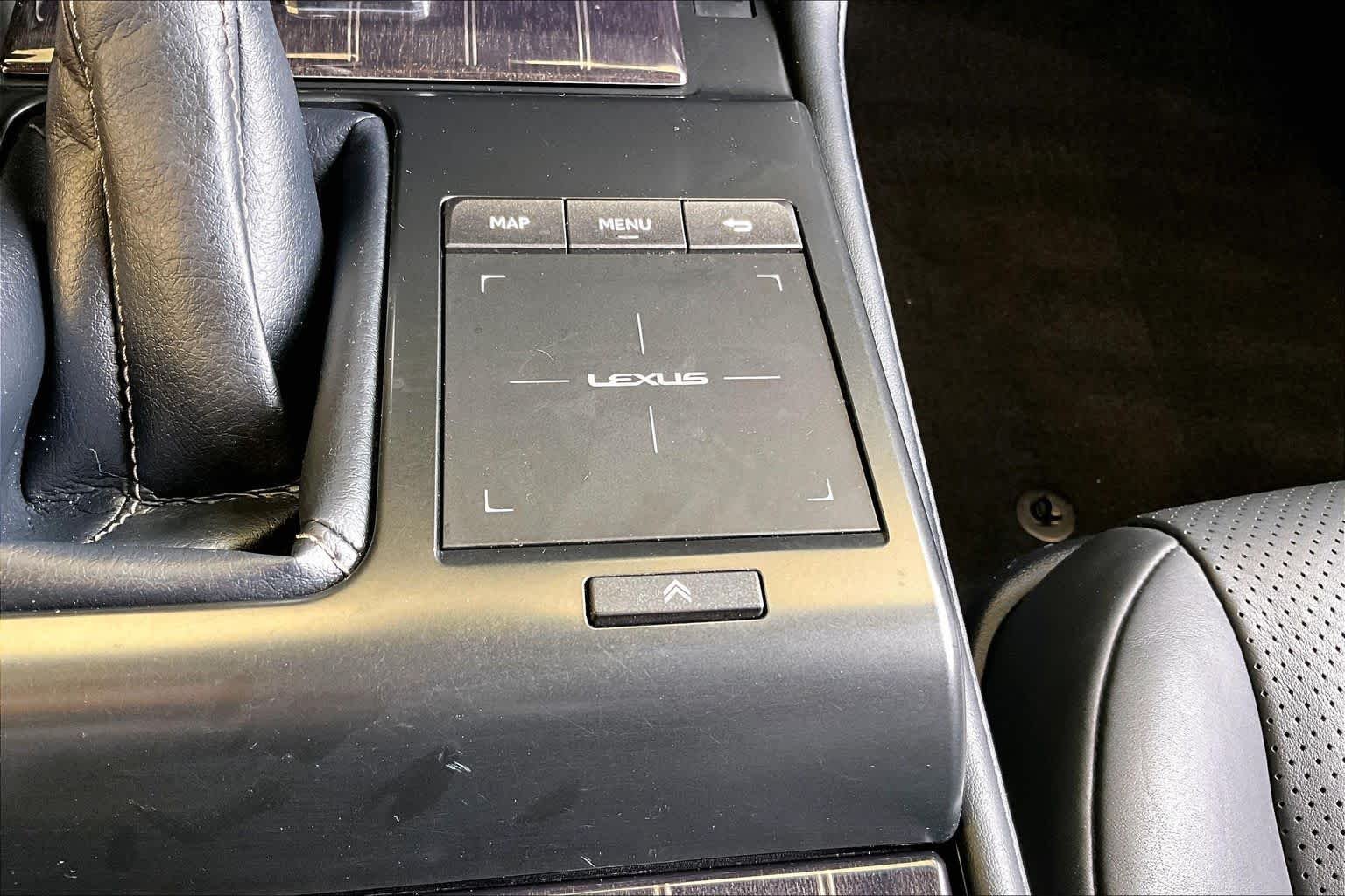 Used 2023 Eminent White Pearl Lexus Luxury image 33