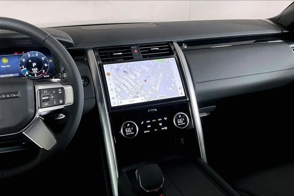New 2026 White Land Rover S image 5