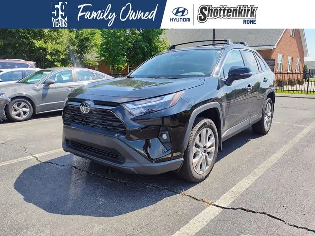 Used 2025 Black Toyota XLE Premium image 1