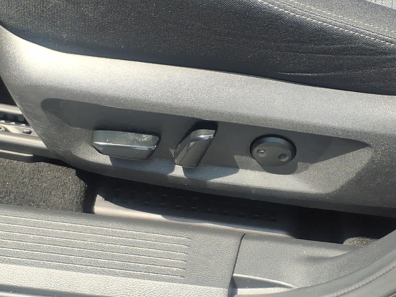 Certified Used 2023 Gun Metallic Nissan SV image 17