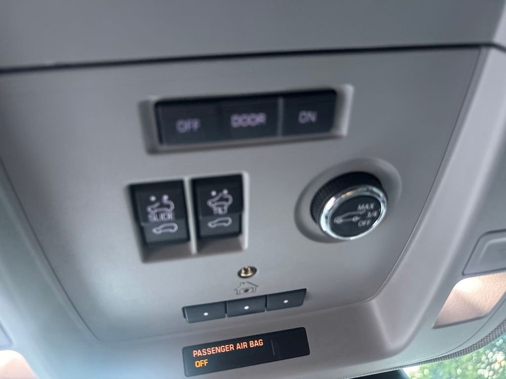 Used 2019 Gray Chevrolet Premier image 15