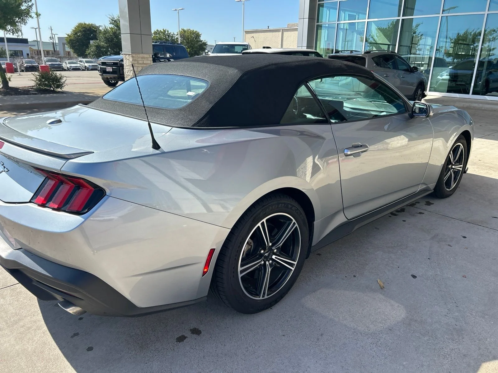 Used 2025 Silver Ford EcoBoost Premium image 10