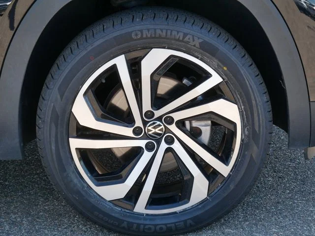 Certified Used 2023 Black Volkswagen SEL image 9