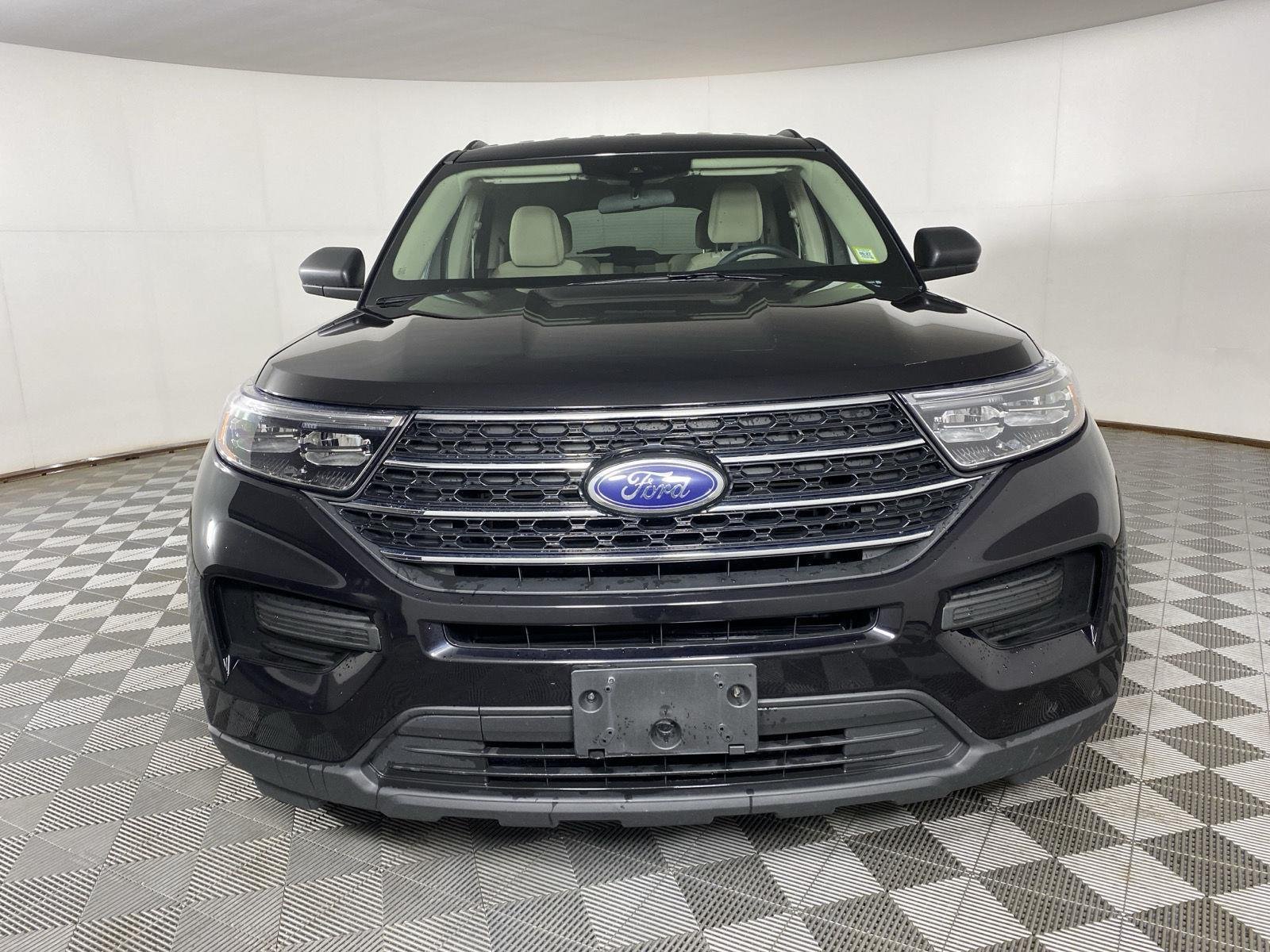 Used 2023 Agate Black Ford XLT image 5