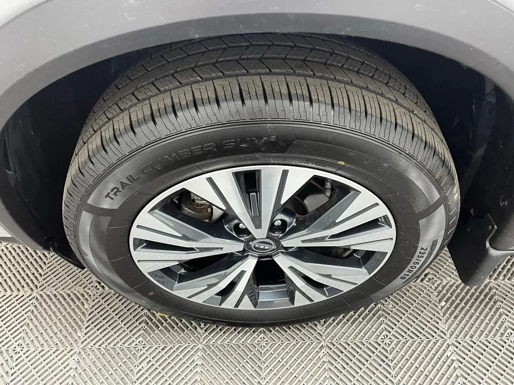 Used 2023 Silver Nissan SV image 15