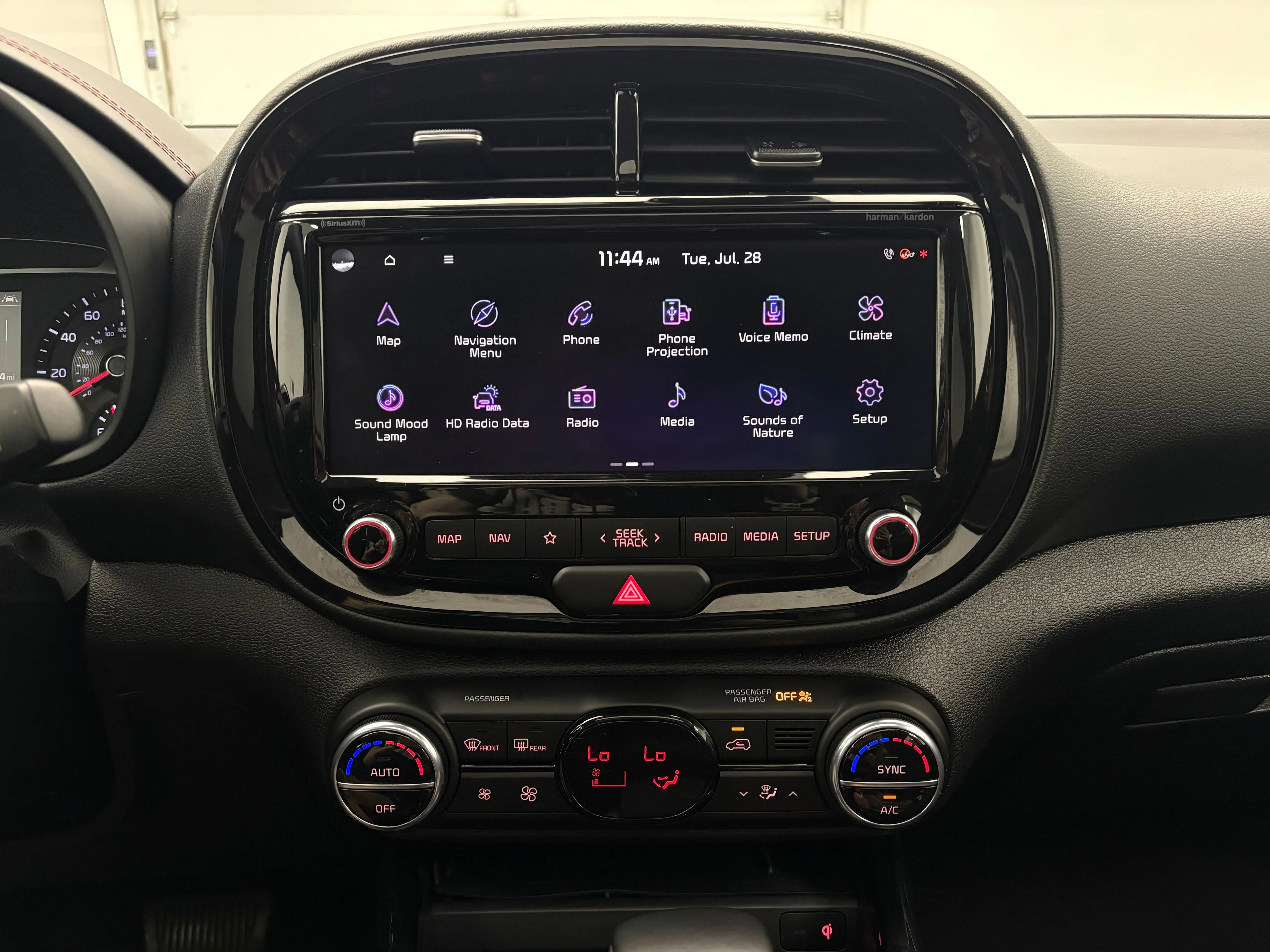 Used 2022 Inferno Red Kia Turbo image 23