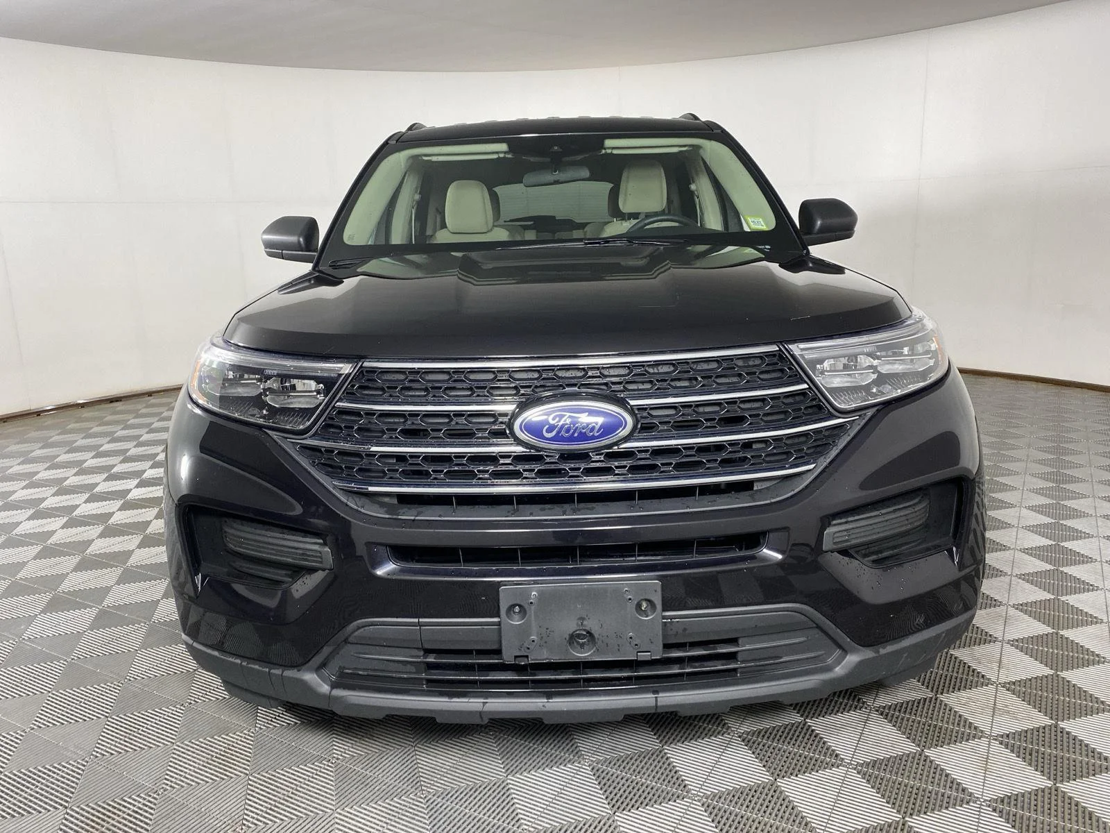 Used 2023 Agate Black Ford XLT image 5