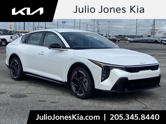 2026 Kia K4 GT-Line AT's photo