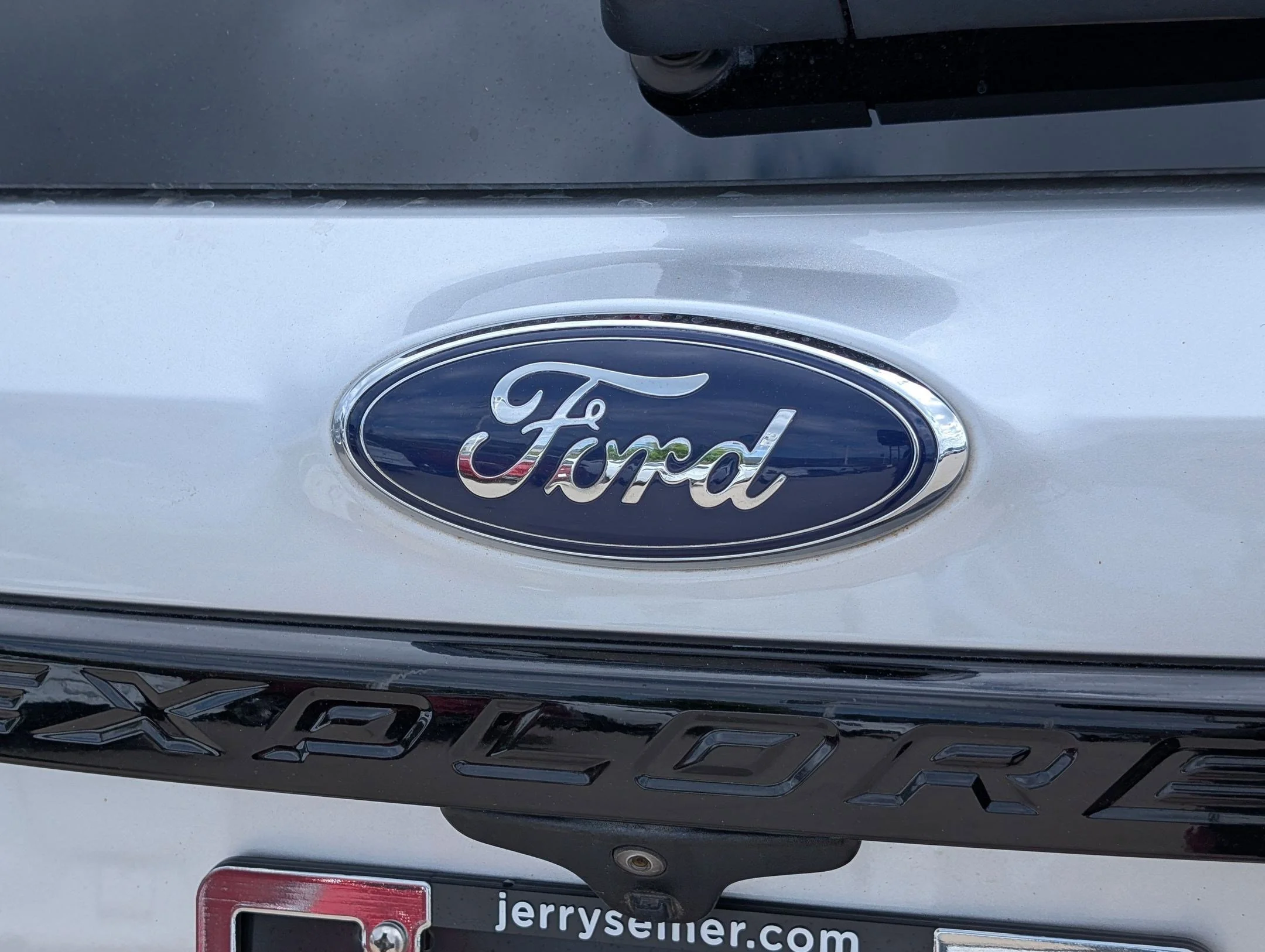 Used 2016 Ingot Silver Metallic Ford Sport image 13