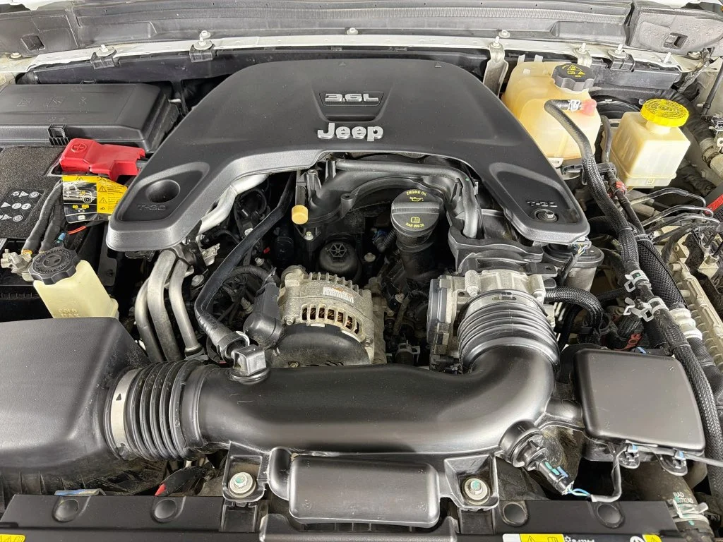 Used 2021 White Jeep Willys image 28