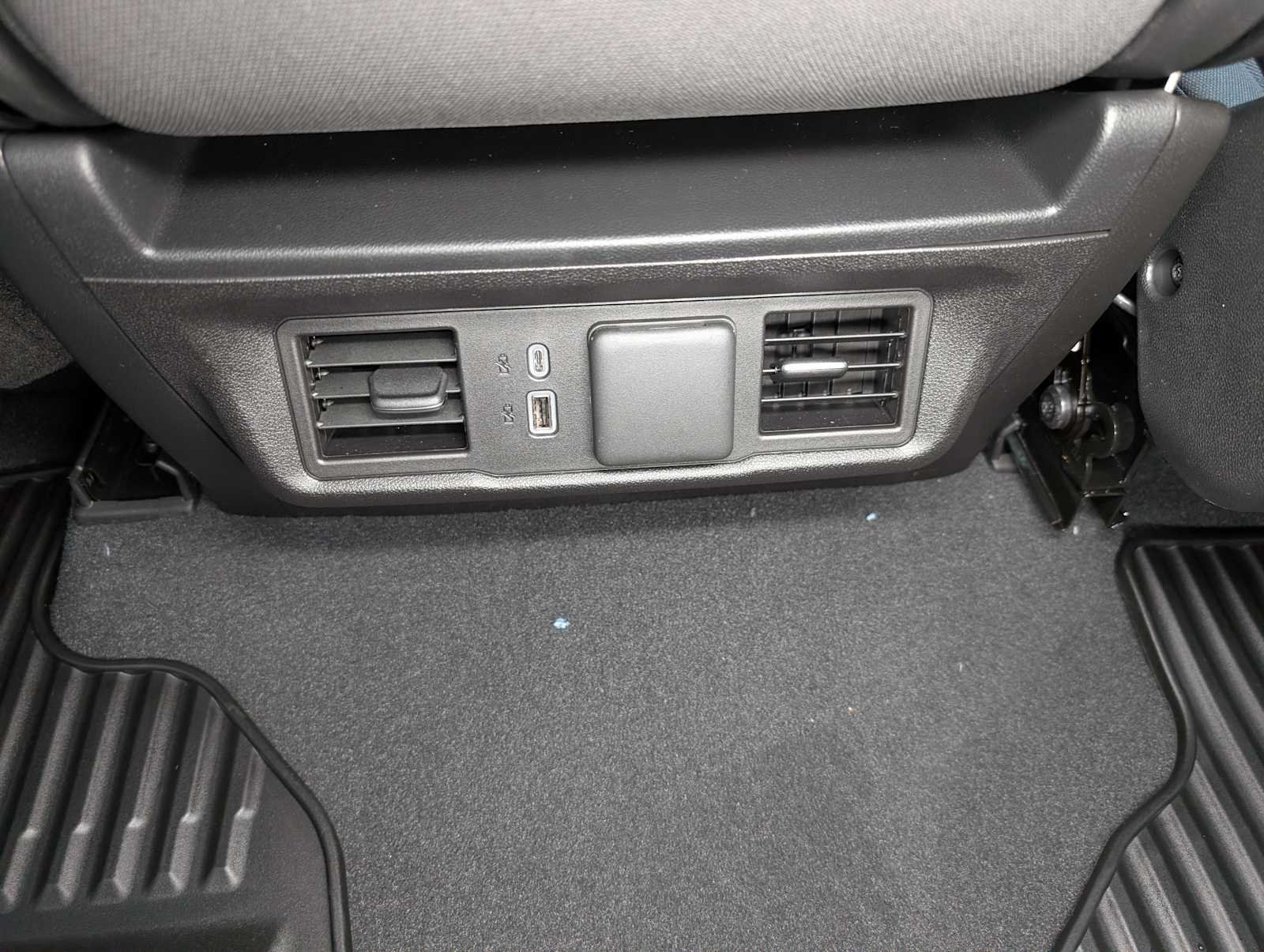 2026 GMC Sierra 3500HD SLE - Photo 18