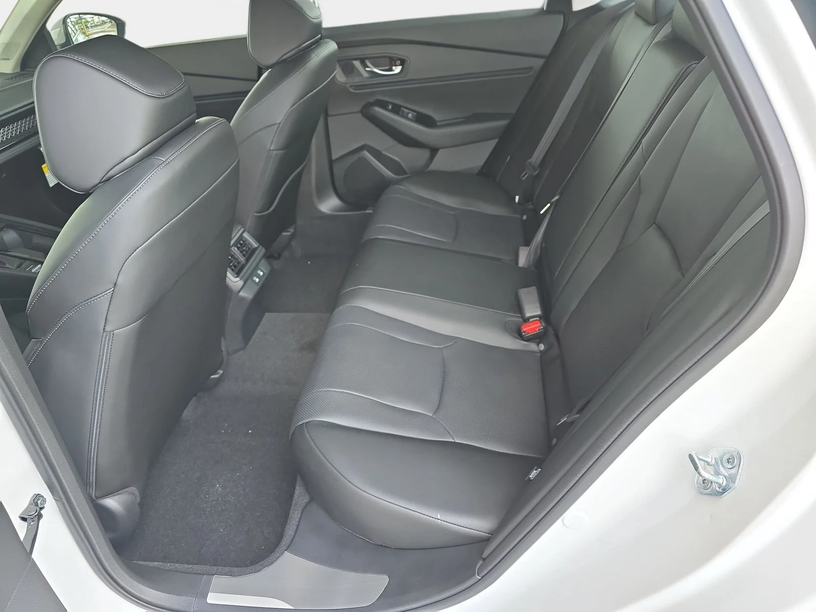 New 2026 Platinum White Pearl Honda Touring image 14
