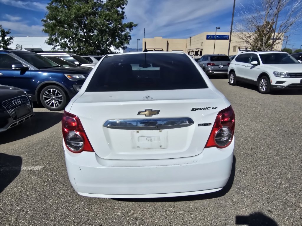 Used 2014 Summit White Chevrolet LT image 15