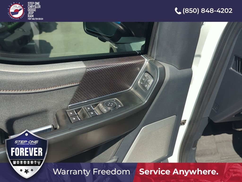 Used 2022 White Ford Raptor image 18