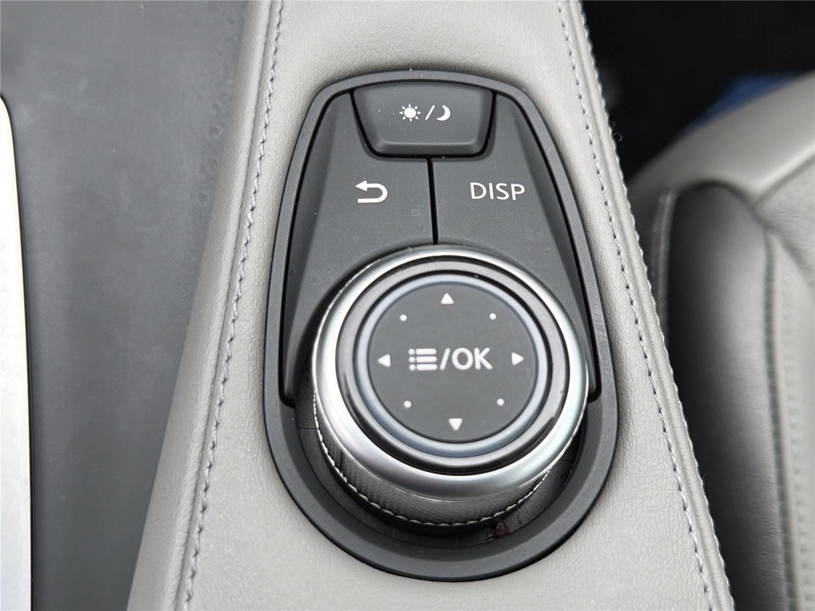 Used 2024 Graphite Shadow INFINITI LUXE image 19