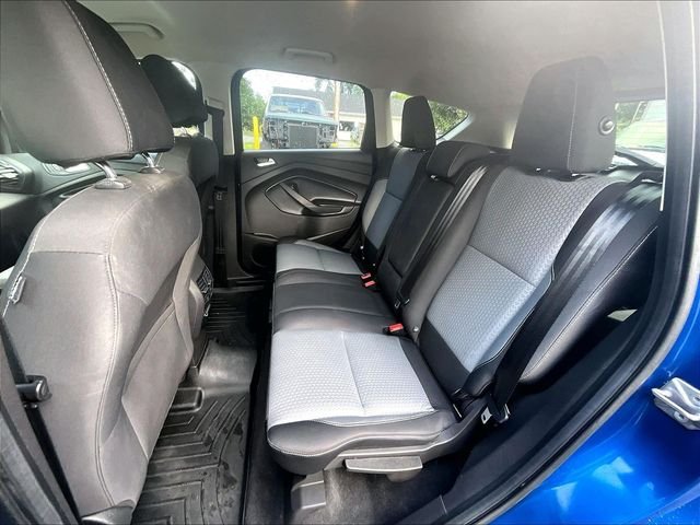 Used 2017 Blue Ford SE image 21