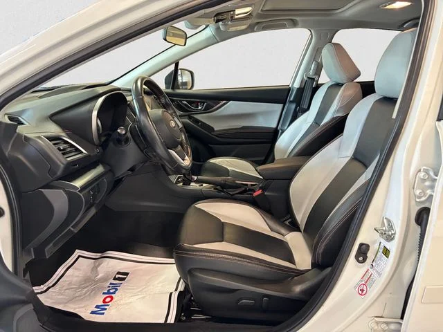 Used 2020 Crystal White Pearl Subaru Limited image 9