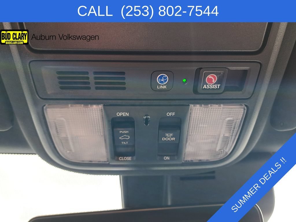 Used 2019 Black Honda Touring image 11