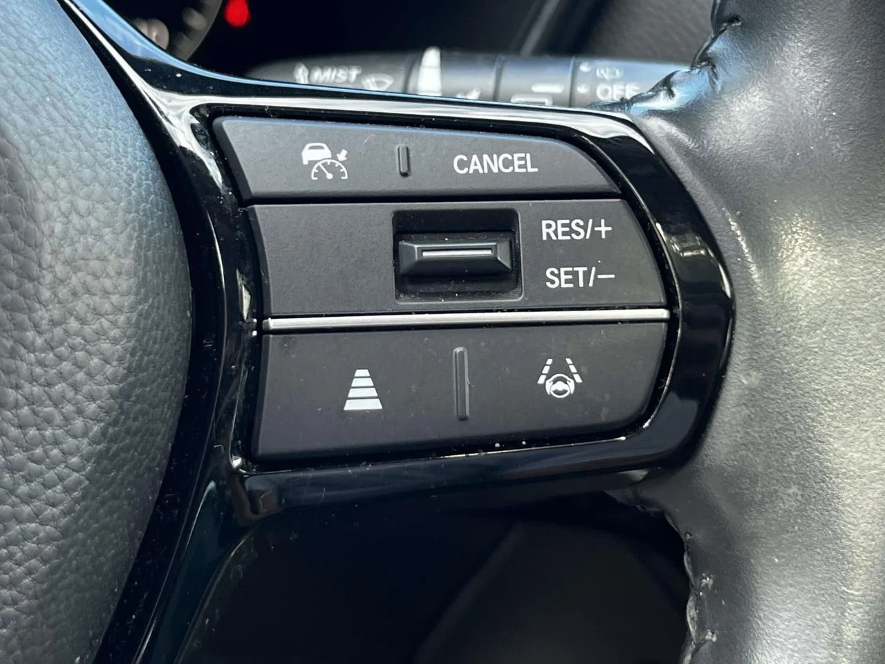 Used 2024 Crystal Black Pearl Honda EX-L AWD image 30