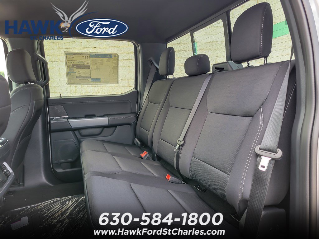 New 2026 Iconic Silver Metallic Ford XLT image 9