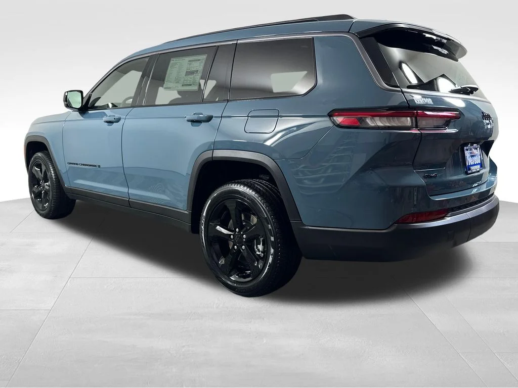 New 2026 Steel Blue Exterior Paint Jeep Limited image 7