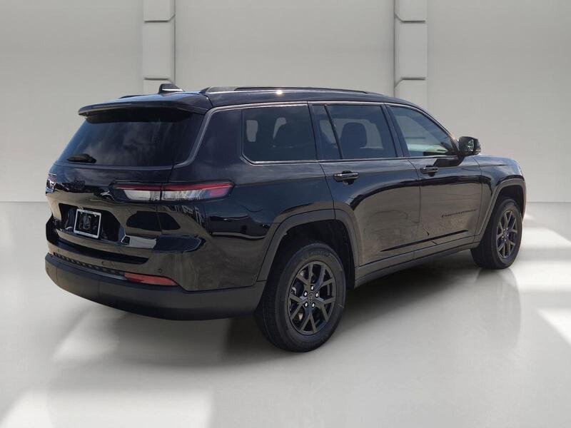 New 2027 High Gloss Black Jeep LAREDO ALTITUDE 4X4 *LTD AVAIL* image 5