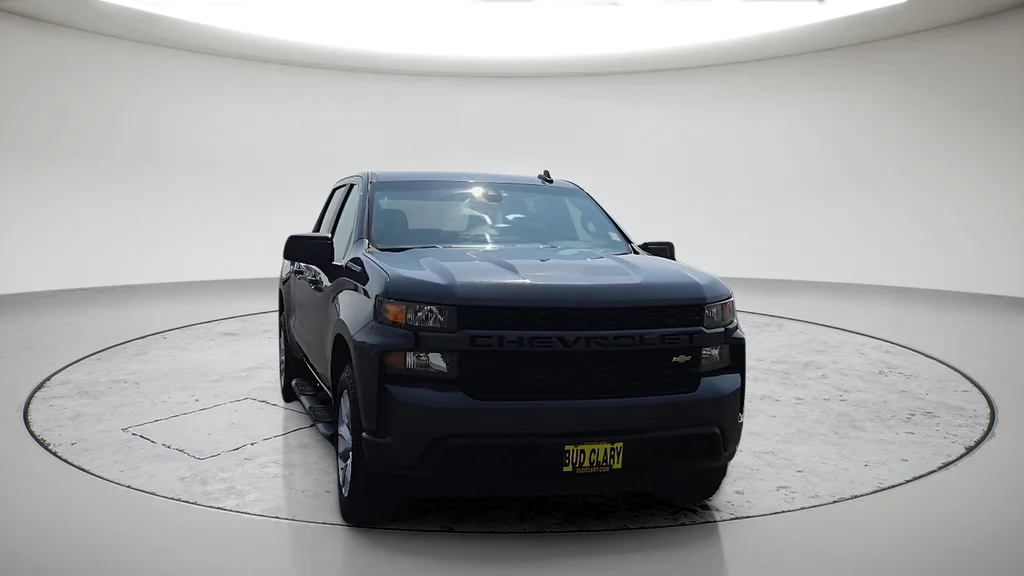 Used 2021 Gray Chevrolet Custom image 1
