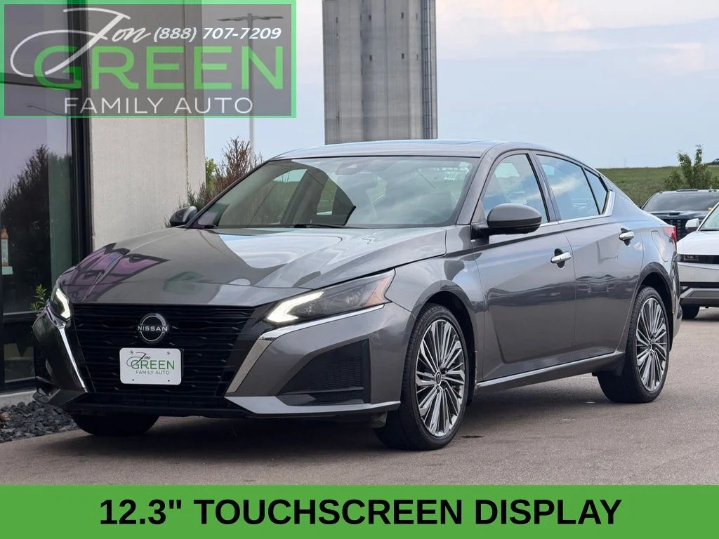 Used 2023 Gray Nissan Platinum image 1